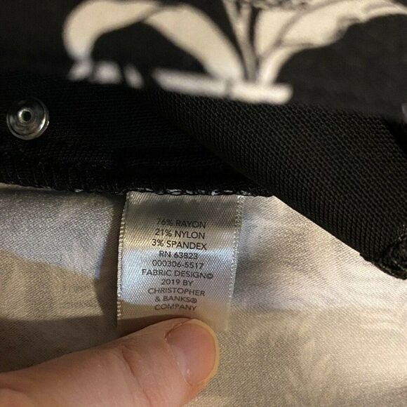 Christopher & Banks Signature Slim Crop Pants NWT - Picture 6 of 7